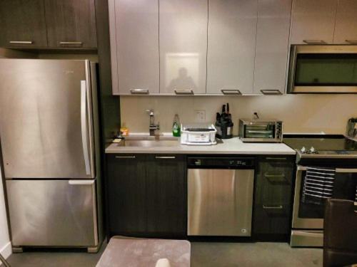 Furnished 1 Bedroom In East Village By Signature Suites Ltd Calgary Ngoại thất bức ảnh